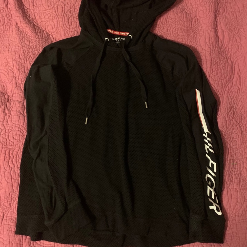 I am selling a Tommy Hilfiger sweatshirt